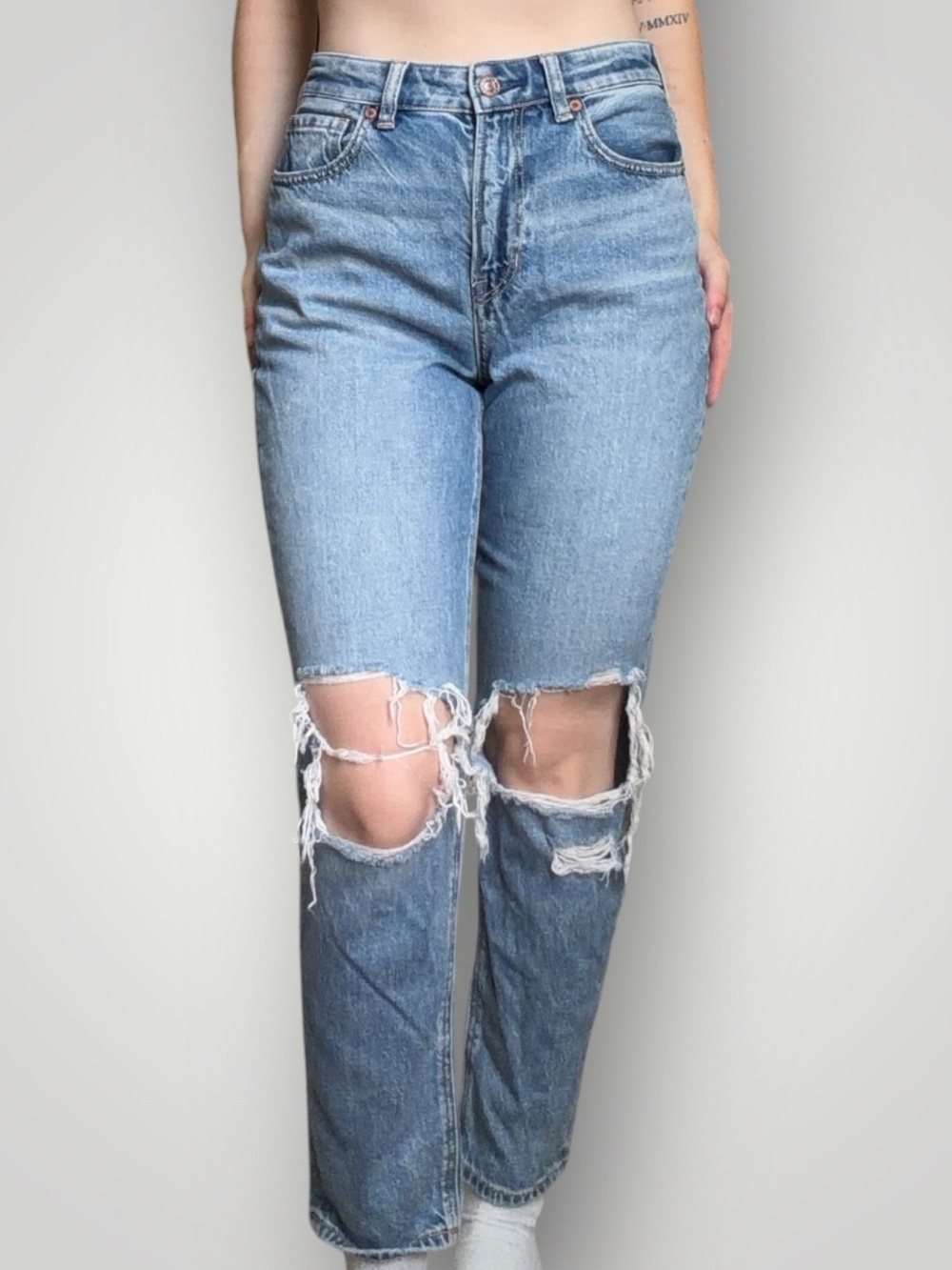 Women’s Light Blue American Eagle Distressed Strigid High-Rise Jeans